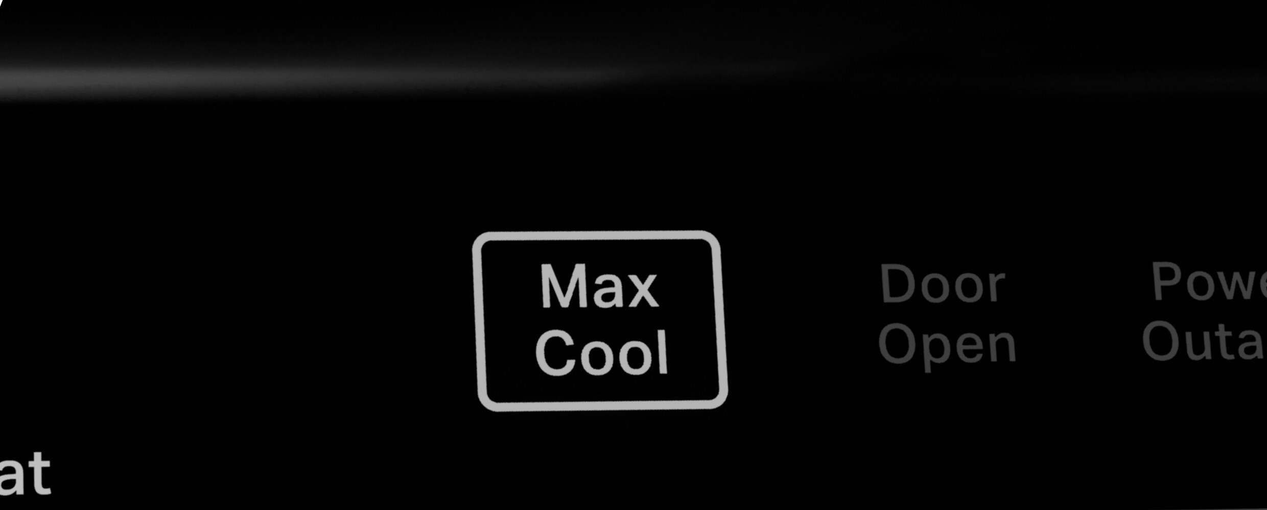 Commandes tactiles internes sur le réfrigérateur côte à côte KitchenAid® encastré de 42 po 